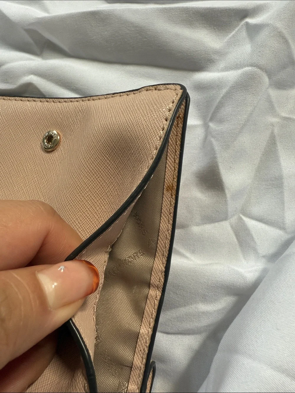 MICHAEL KORS MEDIUM LEATHER WALLET